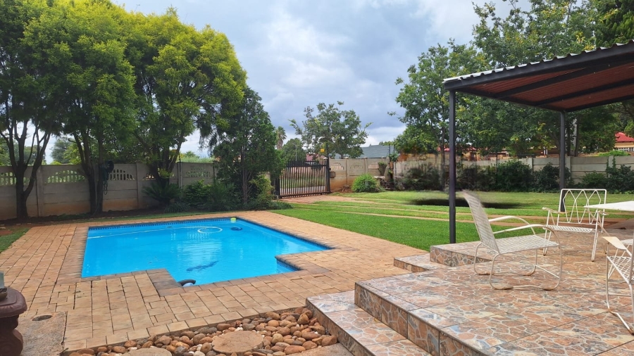 3 Bedroom Property for Sale in Meiringspark Ext 4 North West